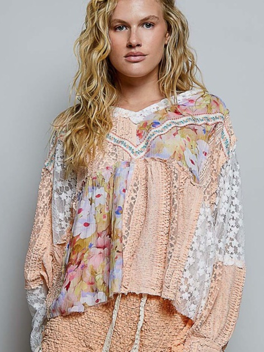 POL NWT Top Peach Floral Multi Color Size Small - Large